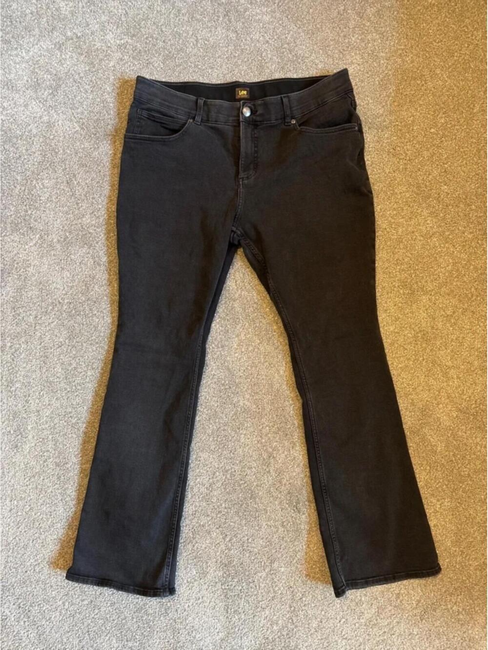 Plus Size Bootcut Black Lee Jeans - 18